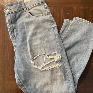 American Eagle Curvy Mom Jeans
